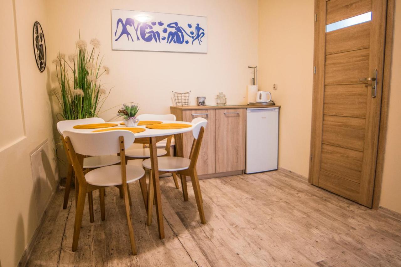 Noclegi Fregata - Pokoje Goscinne W Solinie 661-459-339 ソリナ エクステリア 写真